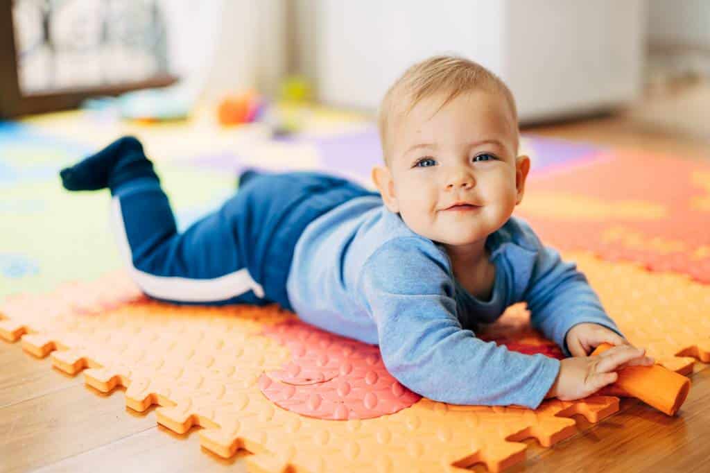 tapis éveil bébé enfant accessoires puériculture équipements jeu jouet