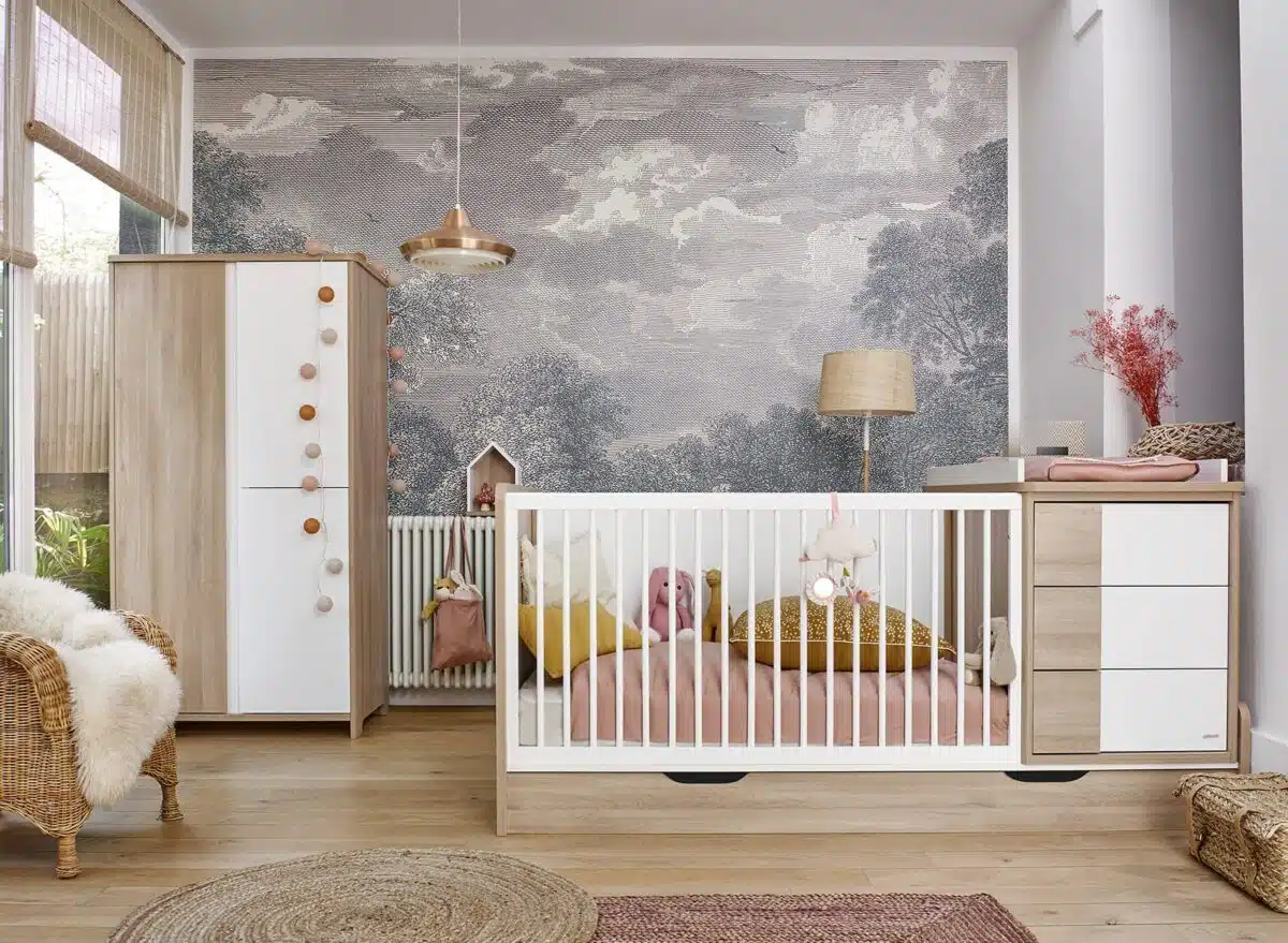Les raisons de choisir un lit bébé évolutif en bois massif pour votre bébé