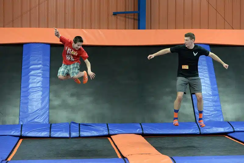 Parc de trampoline à Paris une activité ludique pour petits et grands
