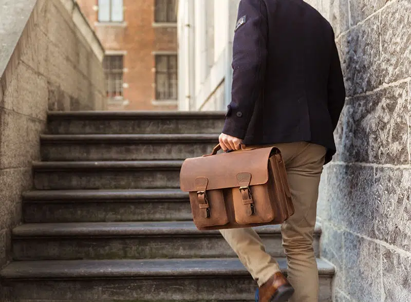 Tous vos sacs et cartables pour adultes disponibles sur les boutiques en ligne