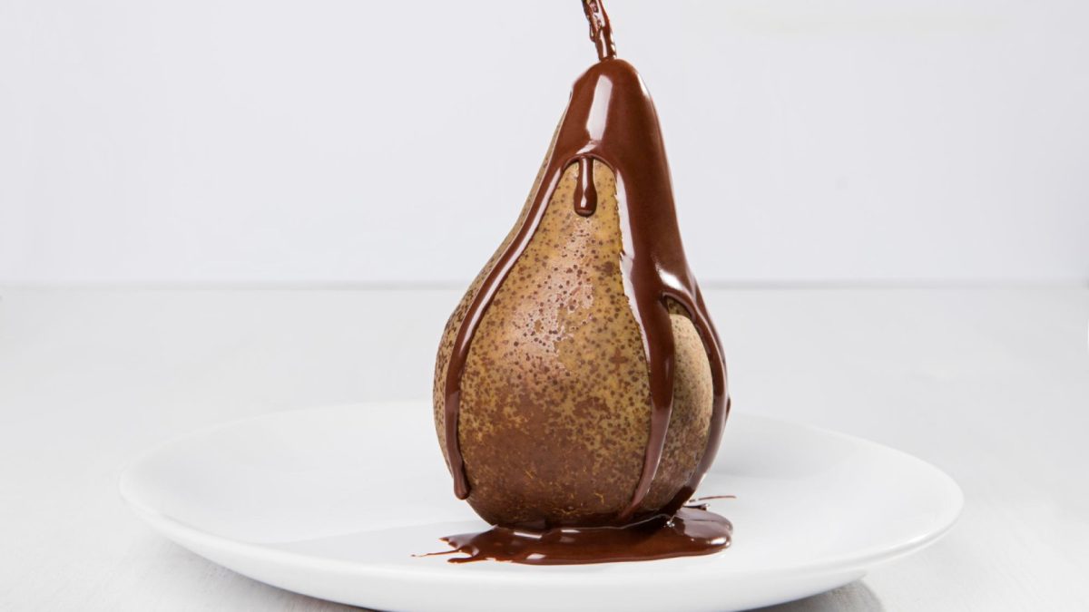 Poires au chocolat et glace vanille, un dessert fondant pour toutes les occasions !